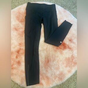 Lululemon Leggings Black Size 6 Like New